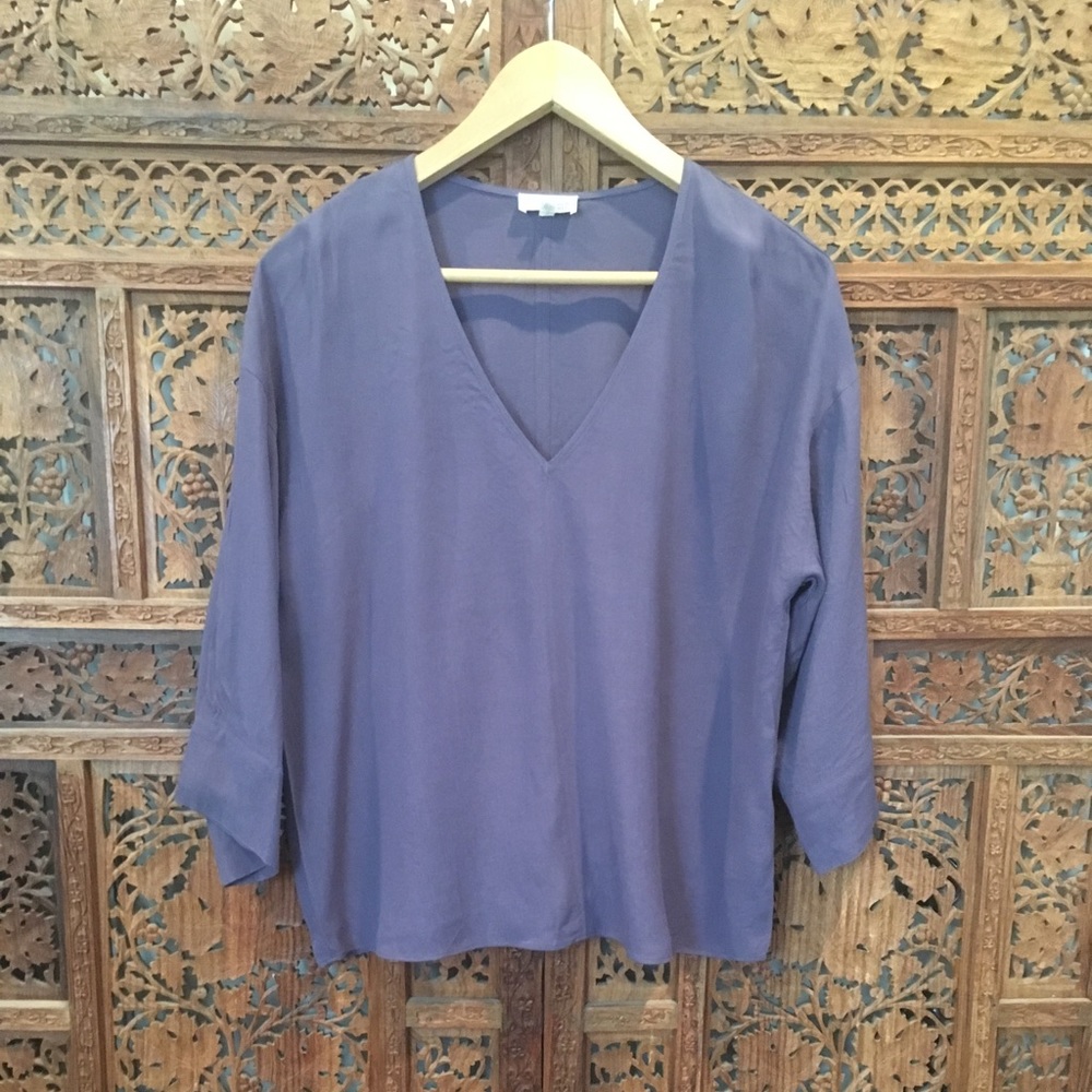 Aritzia lilac kimono blouse. 3/4 sleeves.